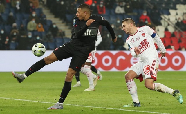 Le Paris Saint-Germain n'a pas lâché Mbappé
